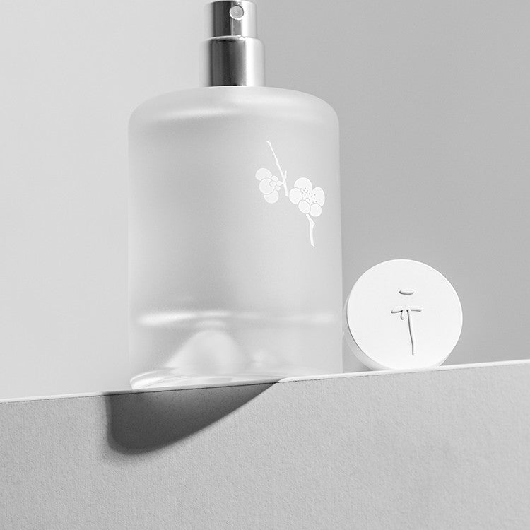 عطر أو دو تواليت نسائي شرقي