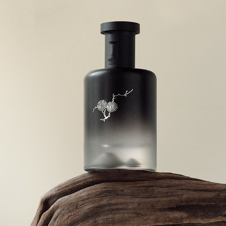 عطر أو دو تواليت نسائي شرقي